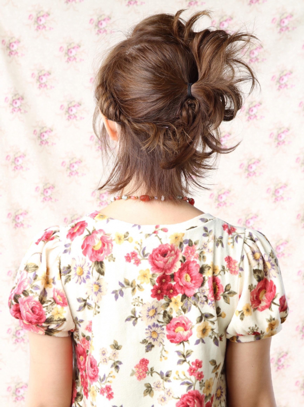 チェスナットブラウン×ハーフアップの大人可愛いアレンジ