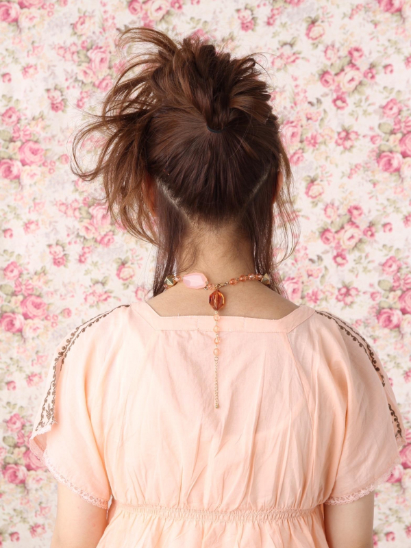 ロングスタイルのハーフアップのお呼ばれアレンジ