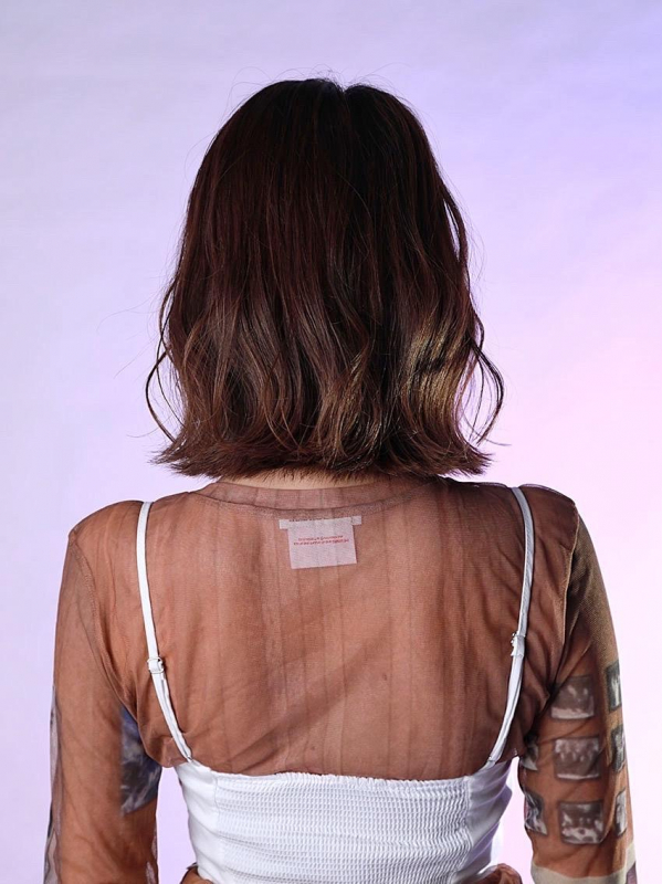 アンニュイで大人ムード☆前髪なしゆるめパーマのミディアムヘア