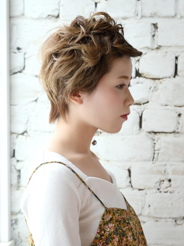 前髪をピンでとめるだけ☆ベリーショートの簡単ヘアアレンジ