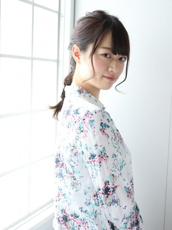 くるりんぱ&三つ編み&編み込みでロングヘアをアレンジ