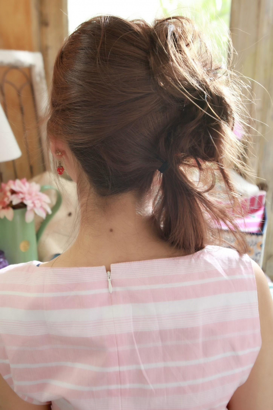 仮装にもおすすめ☆プリンセスなセミロングのサイドアレンジ