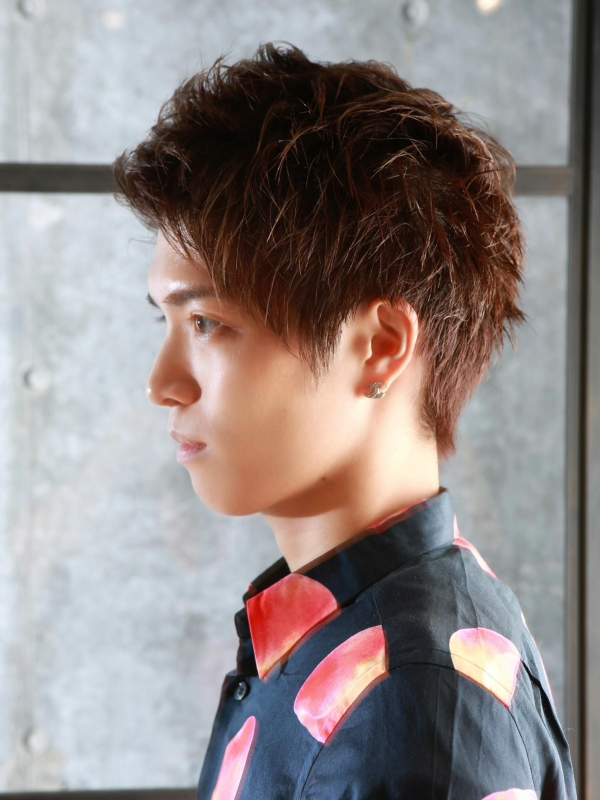 アップバング×ツンツンの男らしいメンズスタイル
