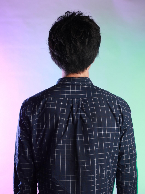 ビジネスシーンにも使える！黒髪ナチュラルのメンズスタイル