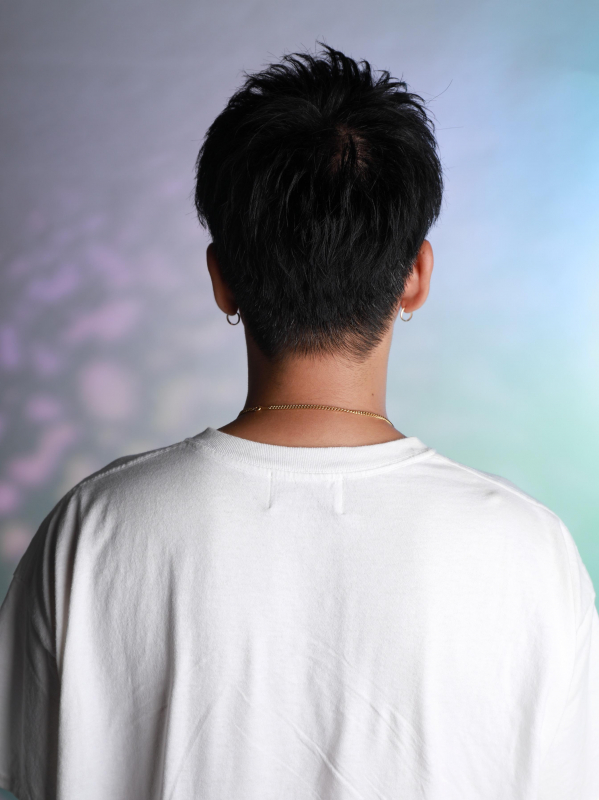 モヒカンラインすっきりの刈り上げでかっこいいメンズスタイル