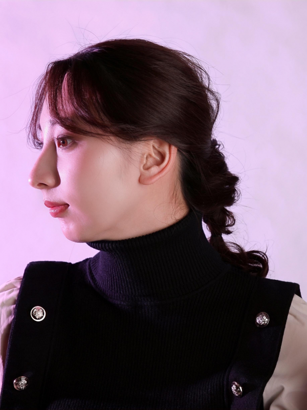 ミディアムヘアのすっきりアレンジ