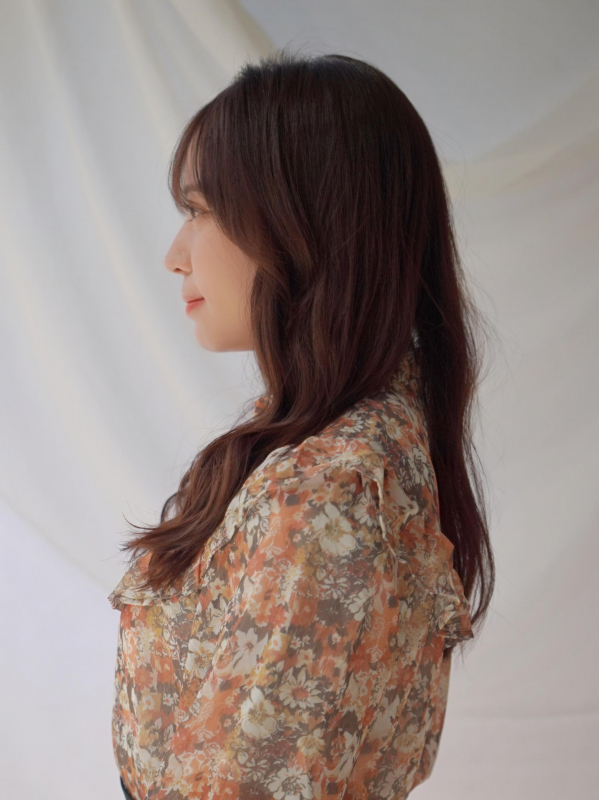 ゆるめゆったりウェーブがかわいい韓国風セミロング