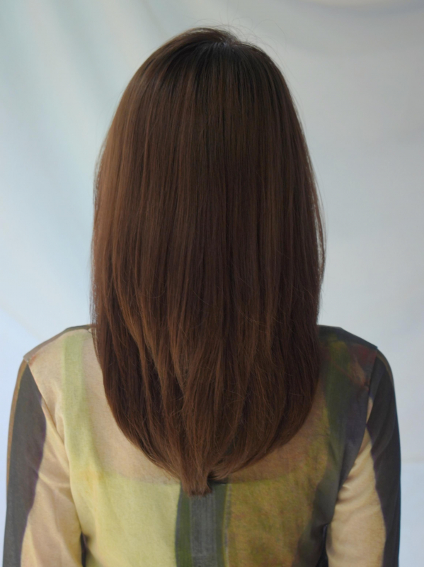 丸顔さんにも！大人ムードの前髪なしストレート×セミロング